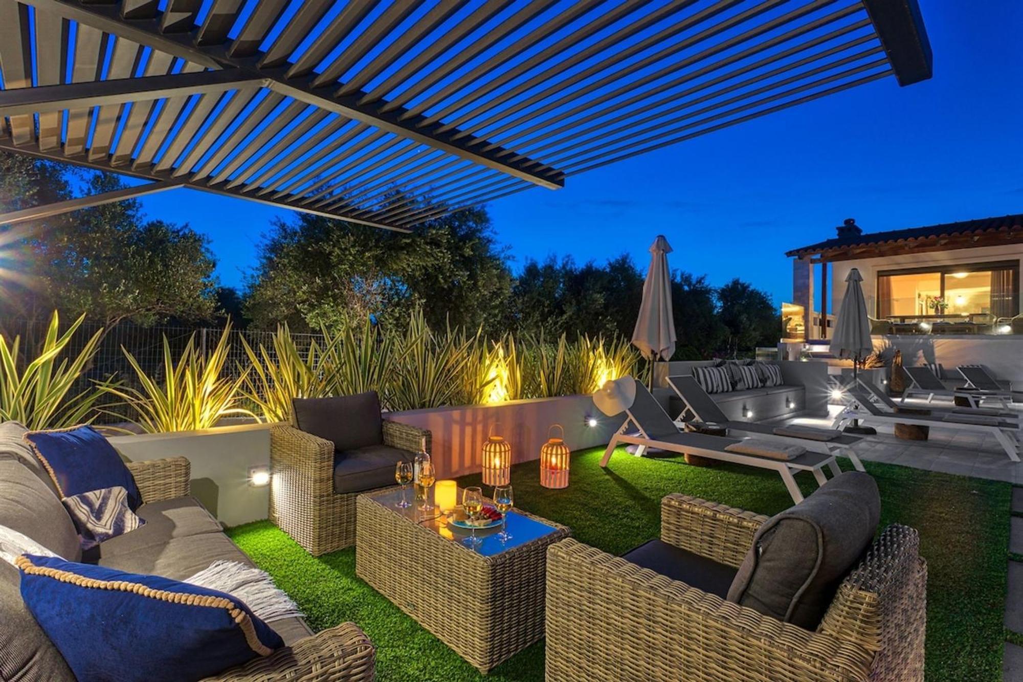 Villa Ampelaki - Premium Villa With Heated Pool Kounoupidhianá Zewnętrze zdjęcie